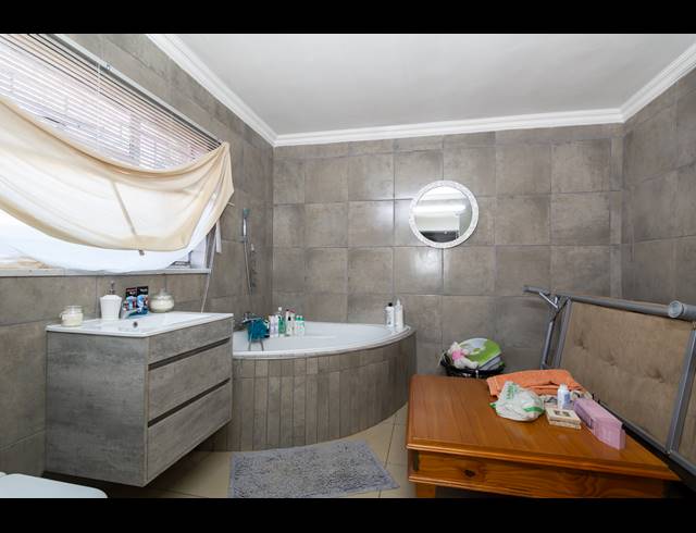 5 BEDROOM FREEHOLD FOR SALE IN HORIZON VIEW
